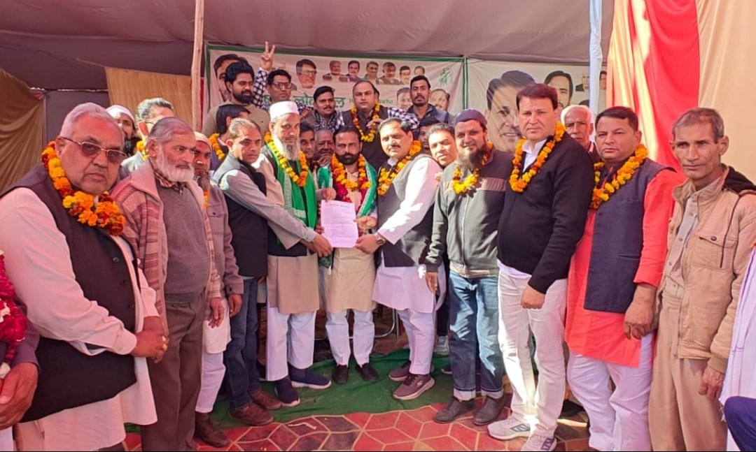 AbdullahSherwa2's tweet photo. राष्ट्रीय लोक दल अलीगढ़ के अल्पसंख्यक प्रकोष्ठ का ज़िला अध्यक्ष बनने पर मोहम्मद नासिर को दिली मुबारकबाद l
@Office_ChJayant 
@jayantrld https://t.co/pwl0JkZP6L
