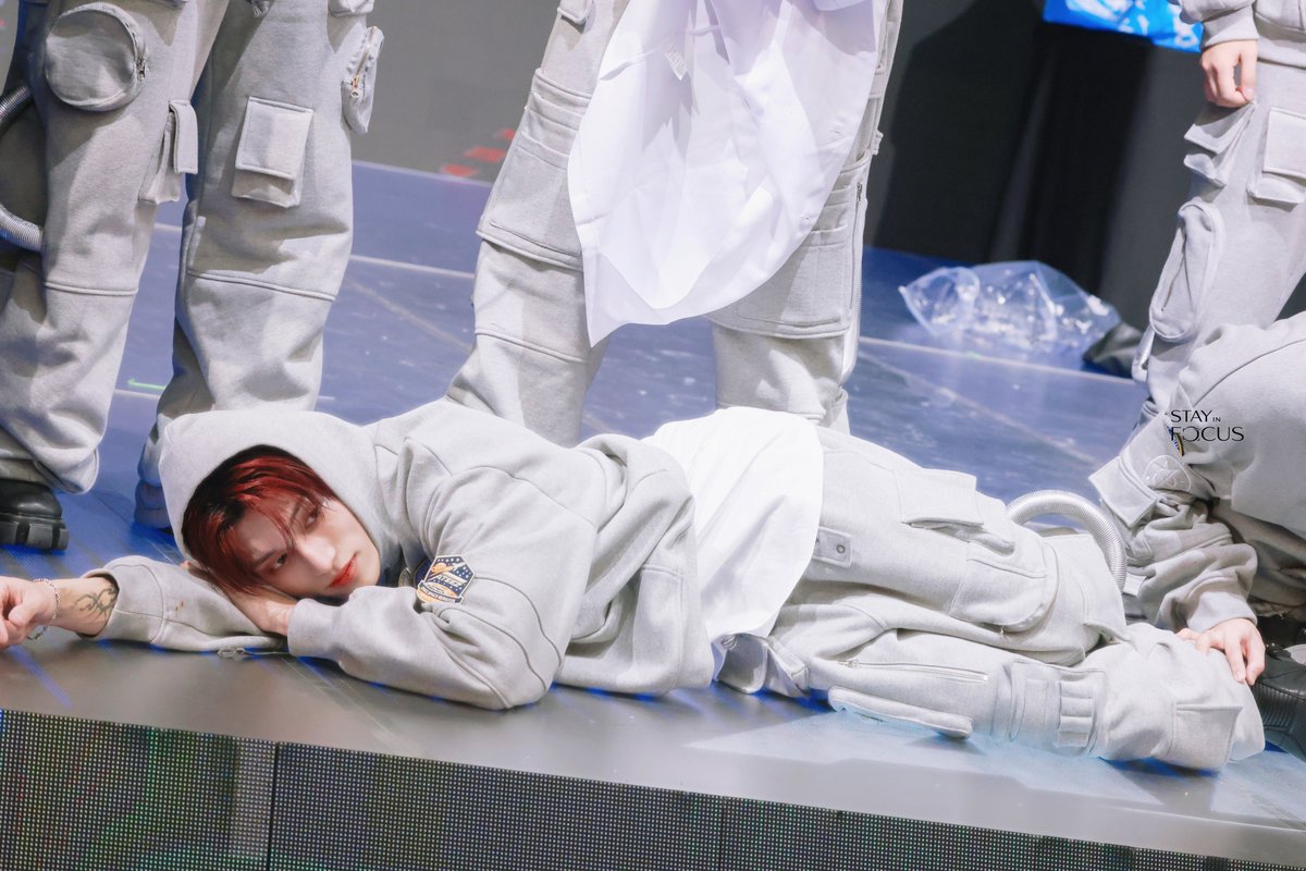 stayinfocus_jwy's tweet photo. 260208 MAKESTAR 팬싸 HQ3P
잠든 미남야

#에이티즈 #ATEEZ #우영 #WOOYOUNG 
@ATEEZofficial https://t.co/a514ZiIdgr