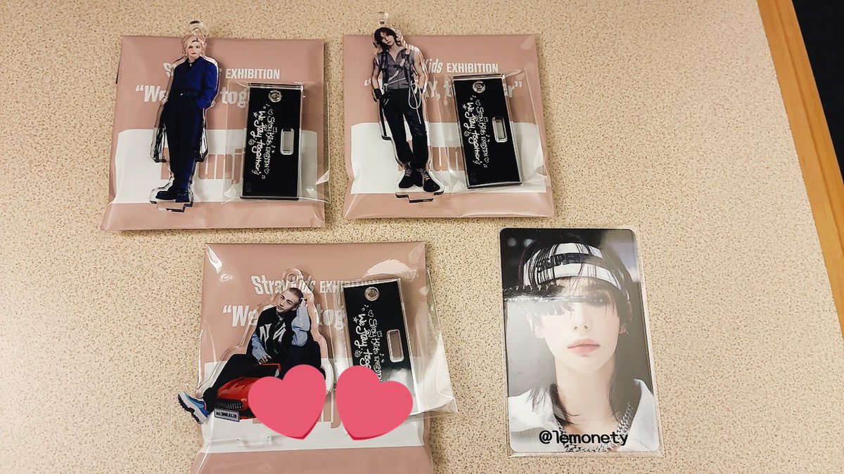 xoxo-xoxo 👑❤️🦊 tweet media