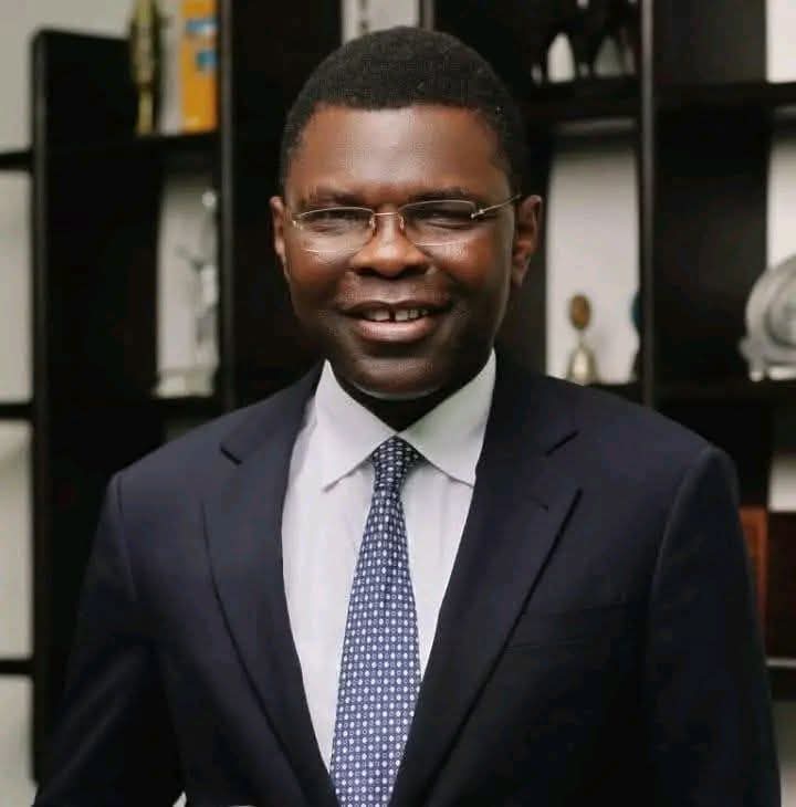 actualites229's tweet photo. 🇧🇯 #BeninPolitique #AssembléeNationale || Joseph Fifamin Djogbenou élu président de l'assemblée nationale, 10ème législature. https://t.co/CRh1gquPlP