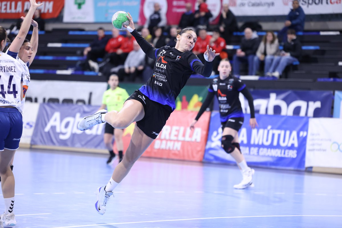 IberdrolaDHF's tweet image. Segunda 𝑮𝑨𝑳𝑬𝑹𝑰́𝑨 𝒅𝒆 𝒊𝒎𝒂́𝒈𝒆𝒏𝒆𝒔 de la jornada 1⃣8⃣ de #LigaGuerrerasIberdrola

🆚 @BMGranollers  2⃣8⃣ - 2⃣2⃣ @elda_prestigio 
 
📸 ¡𝐃𝐢𝐬𝐟𝐫𝐮𝐭𝐚𝐝𝐥𝐚𝐬!

#Balonmano