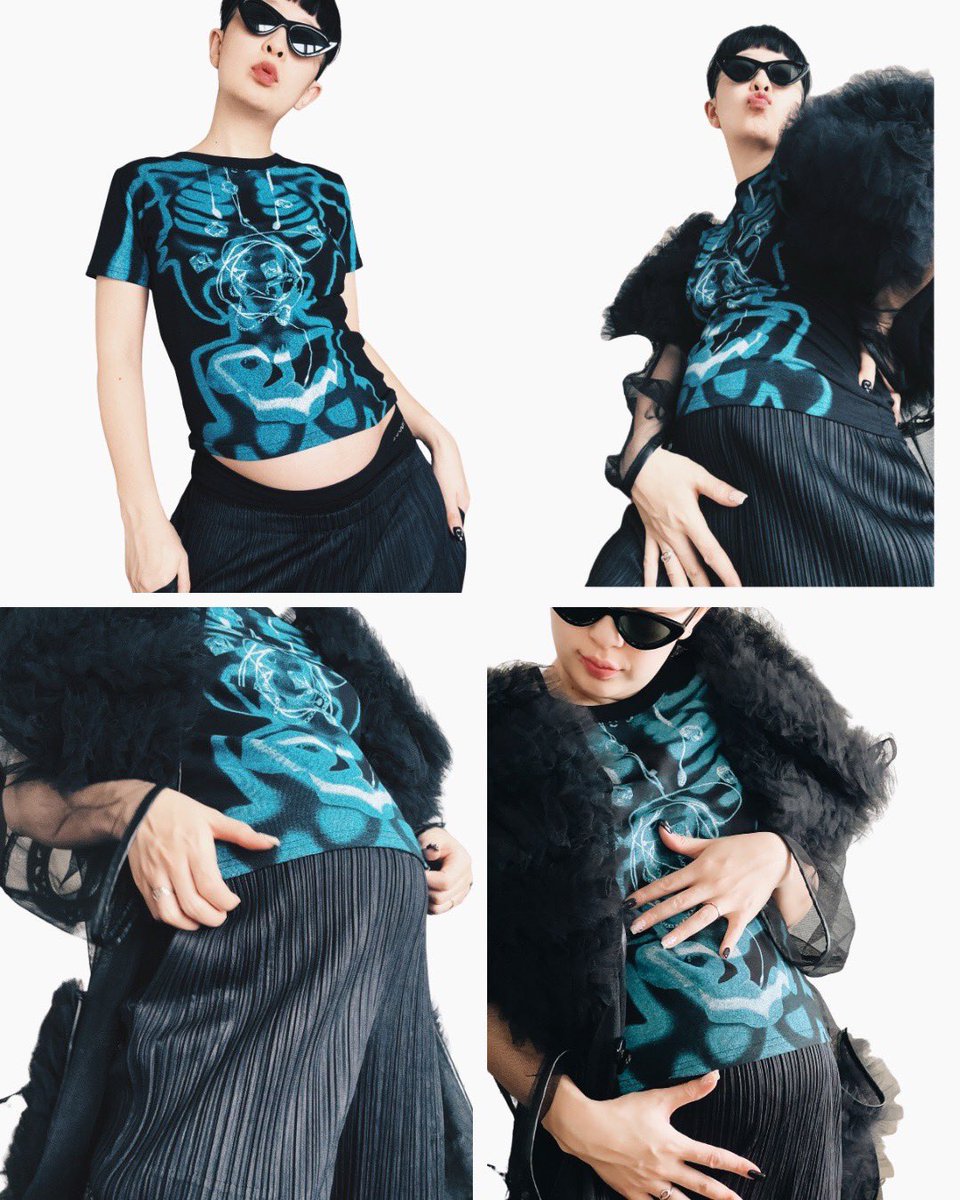 Alien X-Ray Tee Produced by XG Sサイズ Alien X-Ray Tee Produced by XG Tシャツ Mサイズ - メルカリ