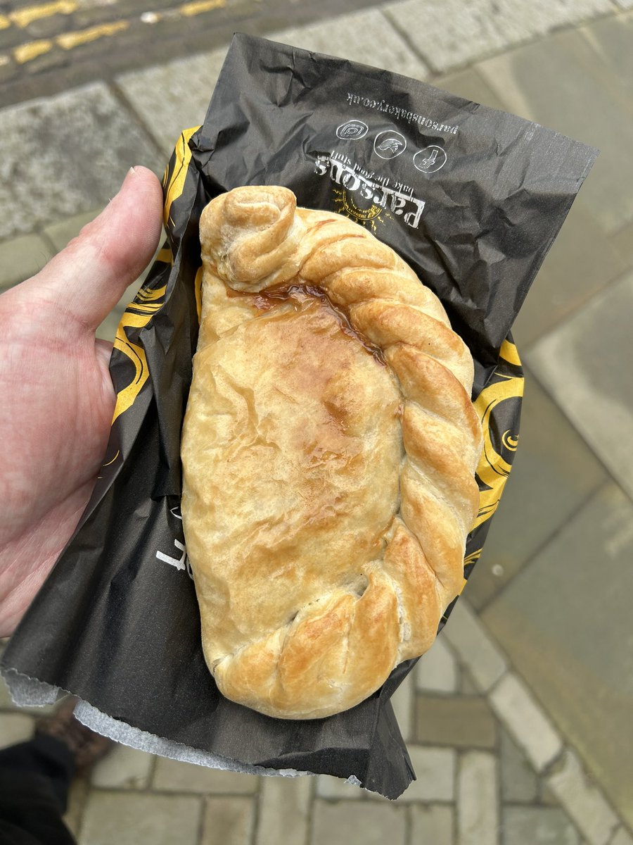 Slyatslys's tweet photo. Erm … @ParsonsBakery … there seems to have been yet another shrinkage in the size of your pasty offerings. When I compare this to a Rowe’s for the same price it seems rather meagre. https://t.co/BJFq9fYqRI