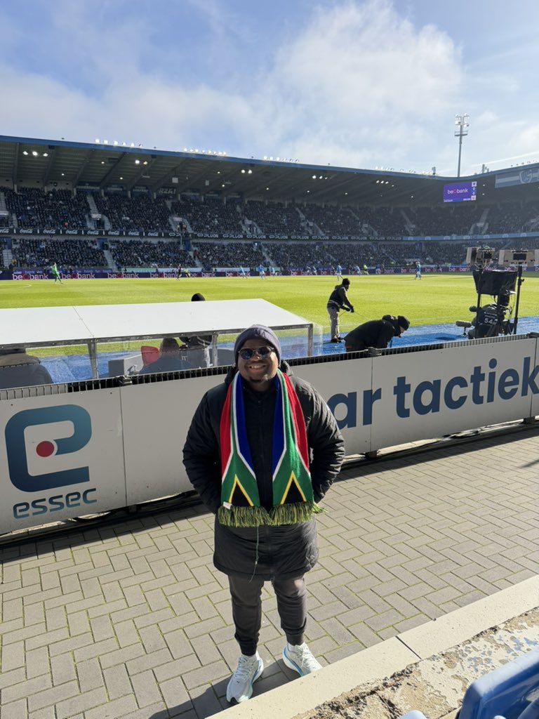 SinesiphoMali's tweet photo. 🙋🏾♂️🇧🇪😍🇿🇦
⚽️ Genk vs. Anderlecht
🏟️ Konkinklikje Racing Club, Genk
🕰️ 13:30
#BelgianProLeague #TacticalAnalysis #TechnicalScout #EuropeFootball https://t.co/QyuHNESrI2
