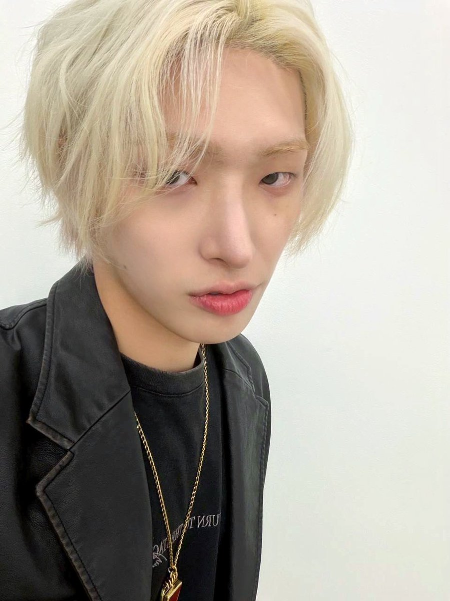 ATEEZofficial's tweet image. [📷] SBS KPOP #순간뽀짝세상에이런아이돌이 Behind Photo 

#민기 의 손이 가는대로 만든
민쫀쿠 김장 시간🎶
티니들도 한 입~? (˵ •̀ ᴗ - ˵ ) ✧

#ATEEZ #에이티즈 #MINGI