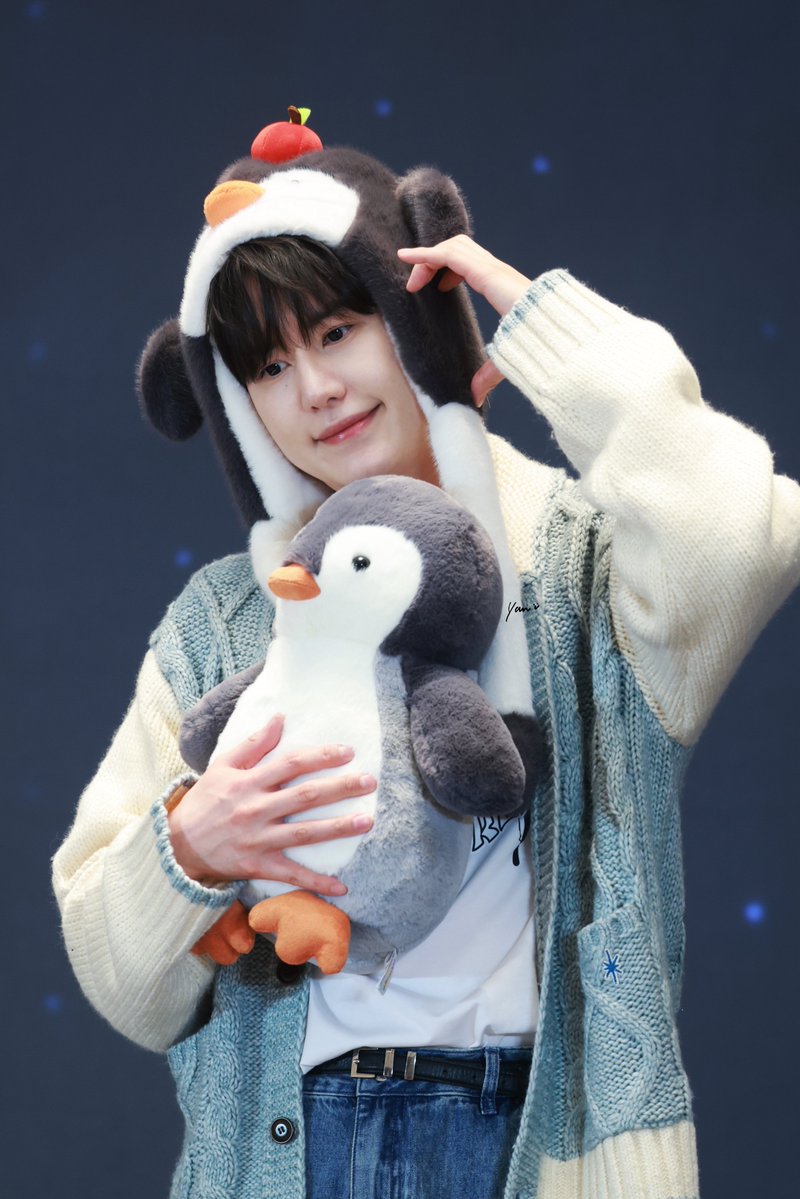 20260208 KYUHYUN - The Classic Fansign GZ

🐧😍💙

#Kyuhyun #圭賢 #규현 #キュヒョン