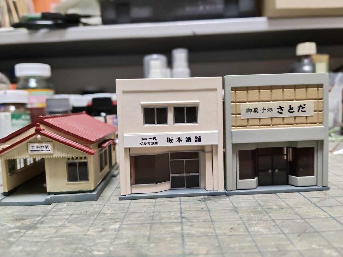 看板類をプリントして貼ってみました。思いのほかエエ感じになったと自賛しております(^o^)