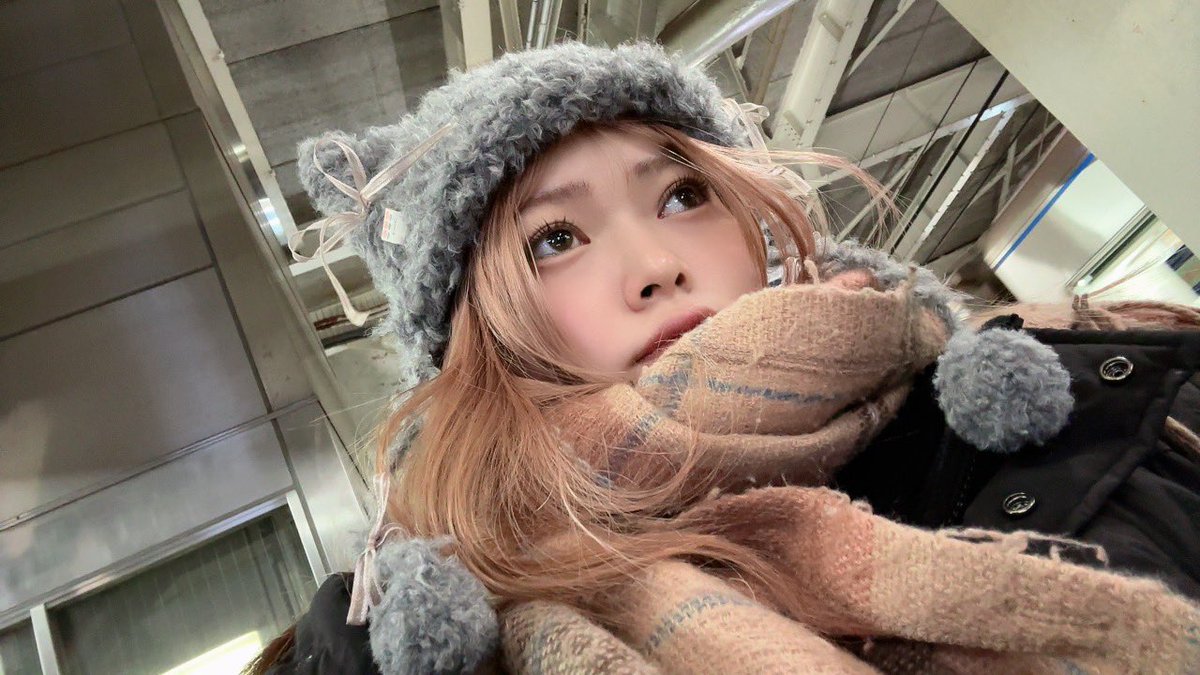 tentanmm's tweet photo. 自分で作った帽子バイトに被ってたらいっぱいかわいい言ってもらえた
寒くてもいい事あるね:(^.  ̫ .^ ): https://t.co/2LeoVUAchm