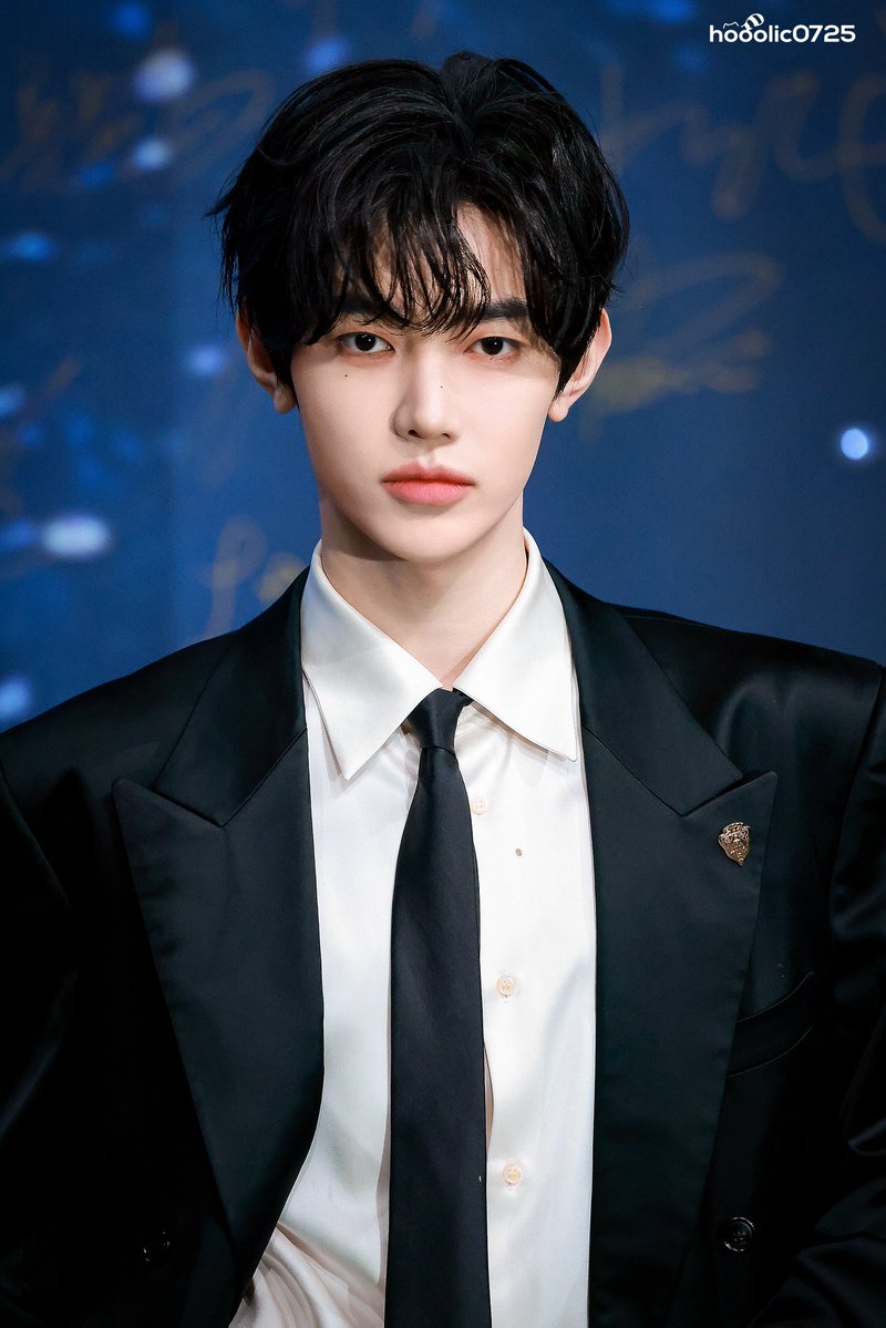 260205 Weibo

#장하오 #ZHANGHAO #章昊 #ジャンハオ
#ZB1       #제로베이스원       #ZEROBASEONE