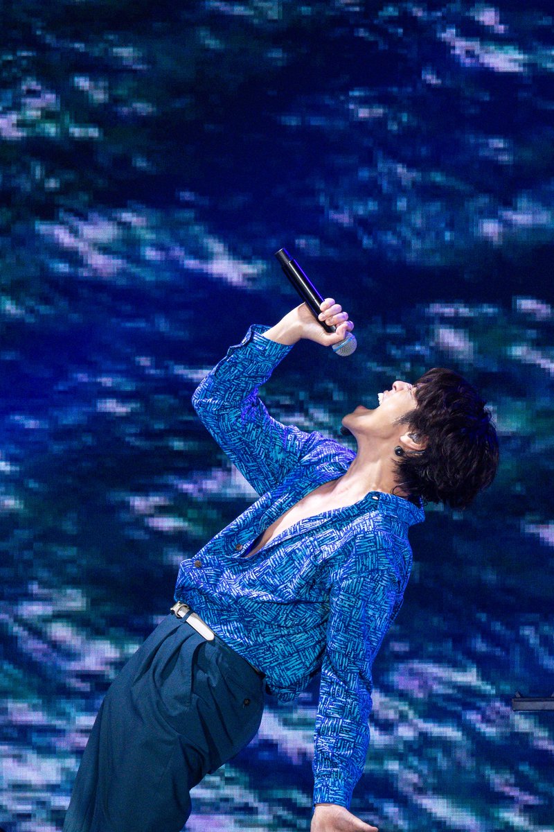RAKUZINE's tweet photo. ✨LIVE REPORT✨
宮野真守 急凍寒流中帶來度假飯店般的輕鬆悠閒，短袖短褲大秀胸肌腹肌

記事全文 https://t.co/z0MUvKTeTH

@miyanomamoru_PR #宮野真守 https://t.co/18ZCoX75Kd