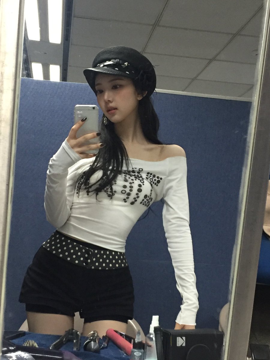 빈 tweet media