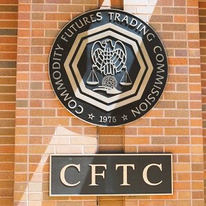 TheDailyBitcoin's tweet image. 🚨 CFTC expands stablecoin rules under the GENIUS Act.
National trust banks can now issue dollar-pegged stablecoins, which could increase on-chain liquidity and indirectly support #Bitcoin adoption by strengthening crypto market infrastructure. $BTC
