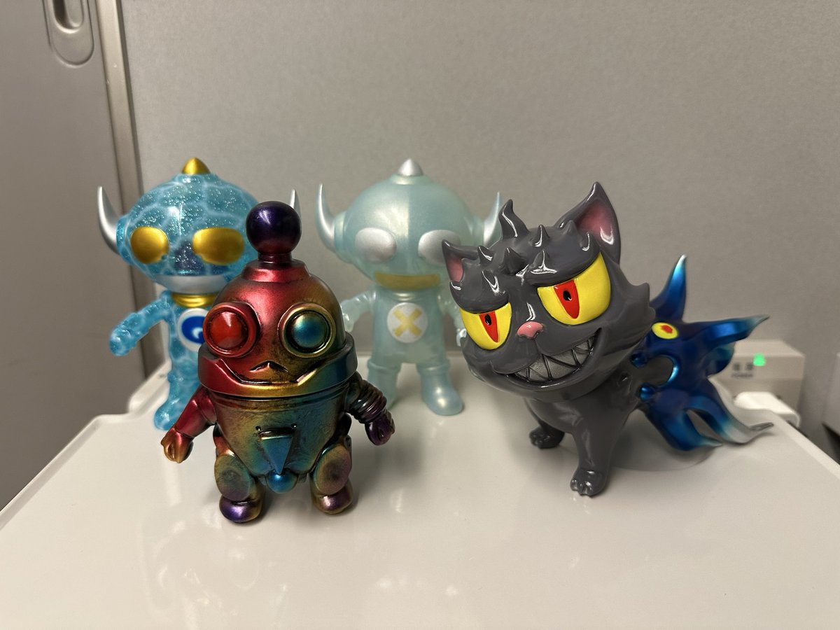 _Tik_1204's tweet photo. 初めての東京のソフビイベントワンフェスに行ってきました！
一般で行ったので欲しかった物が買えないと思っていたら、意外に買えて嬉しすぎました！また夏を楽しみに頑張ります😊
#ワンフェス https://t.co/TLn5vgYajg