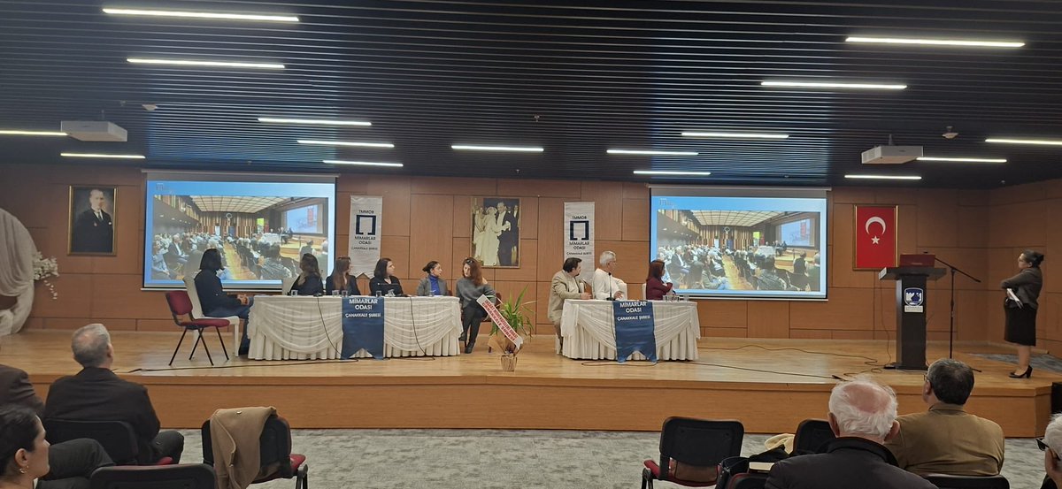 Mim.Od.Ç.Kale şb.si 86.genel kurulunu tamamladık.Bşk.Sevil Ural uzun bir süre odamızı başarılı şekilde yöneterek bayrağı genç mimarlara teslim etti
Tüm eski yönetici meslektaşlarımıza teşekkür ederken,seçilecek arkadaşlara başılar dileyerek divan görevimiz bitti