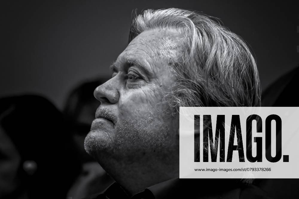 stefanomontesi's tweet photo. US president former strategist Steve Bannon March 25, 2019 in Rome, Italy  (Photo by Stefano Montesi)
#stefanomontesi #IMAGO #stevebannon https://t.co/iDoTLP0Hgm
