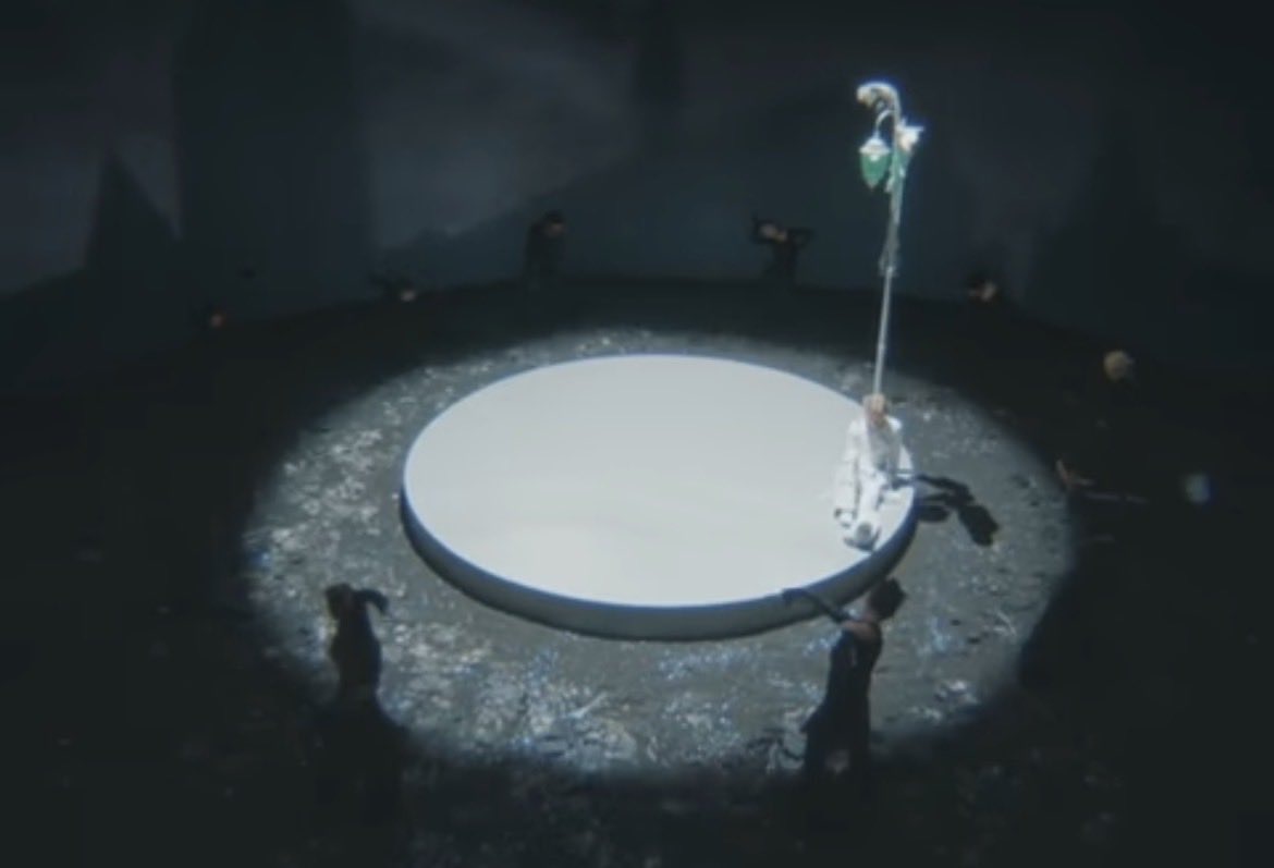 태민을 보고 “잘한다”고 느끼는 데에는 분명한 이유가 있다
#FirstItsMe #태민 
*
사실 이 이유는 프로 댄서나 안무가가 아니어도 충분히 이해할 수 있다.
그것은 바로 구성력이 뛰어나기 때문이다.

흔히 말하는 ‘자작돌’이 아닌 태민이 구성이라고? 하고 의아해할 수도 있다.
하지만 태민의 경우,