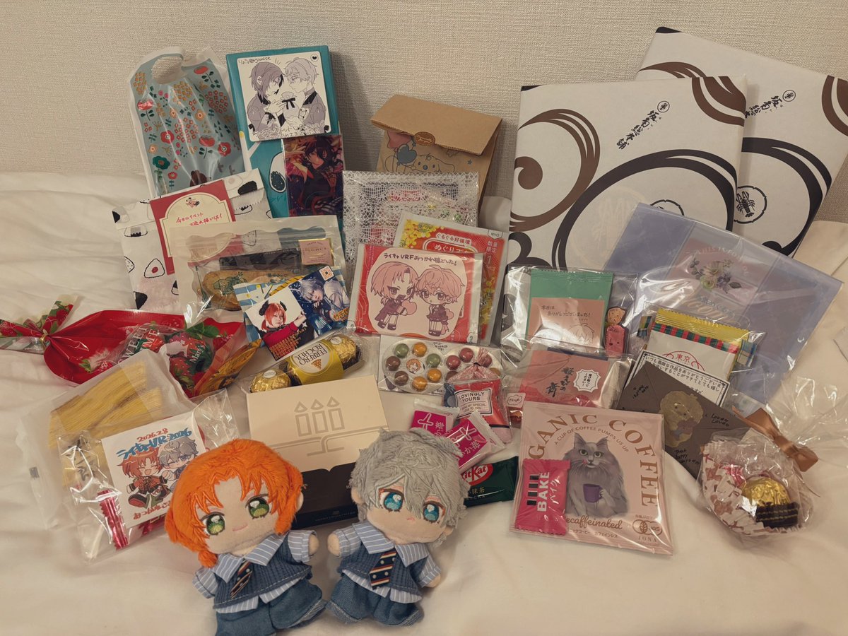 改めまして本日はありがとうございました！
差し入れ&amp;お土産もいつもありがとうございます🎶
(様々な荷物をごちゃ混ぜにしてしまったため、並べ漏れあったらごめんなさい…)