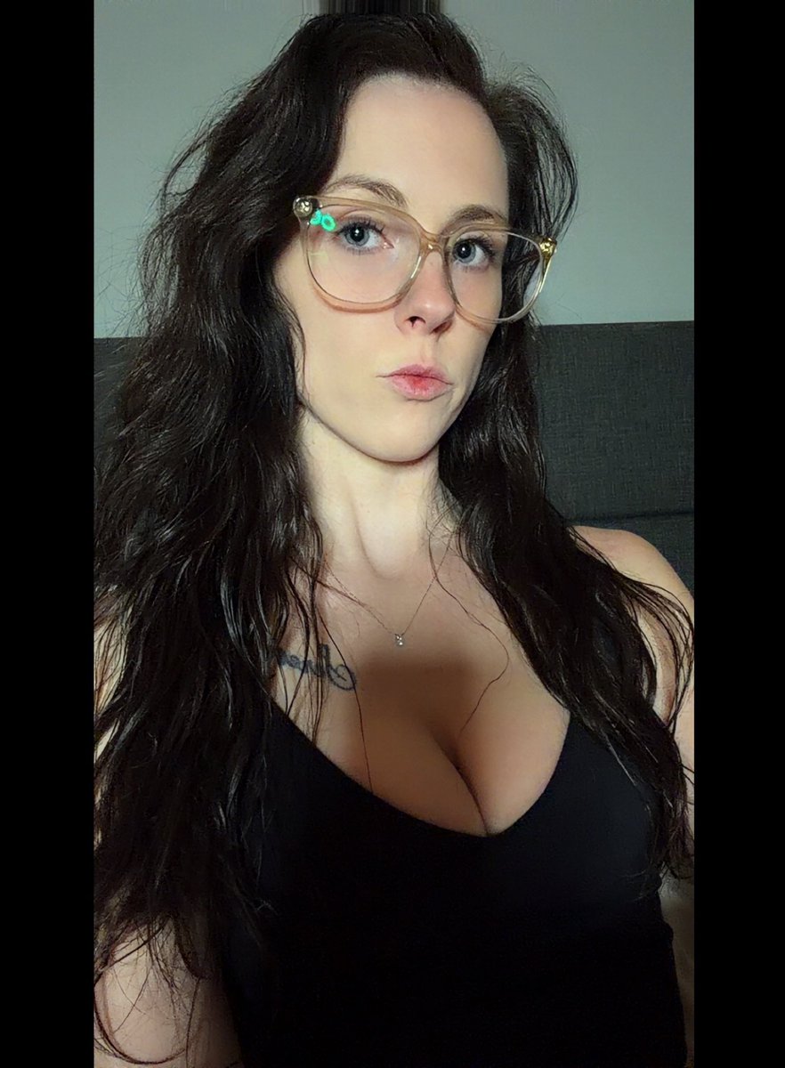 Sundays are for worshiping your Goddess 🙏