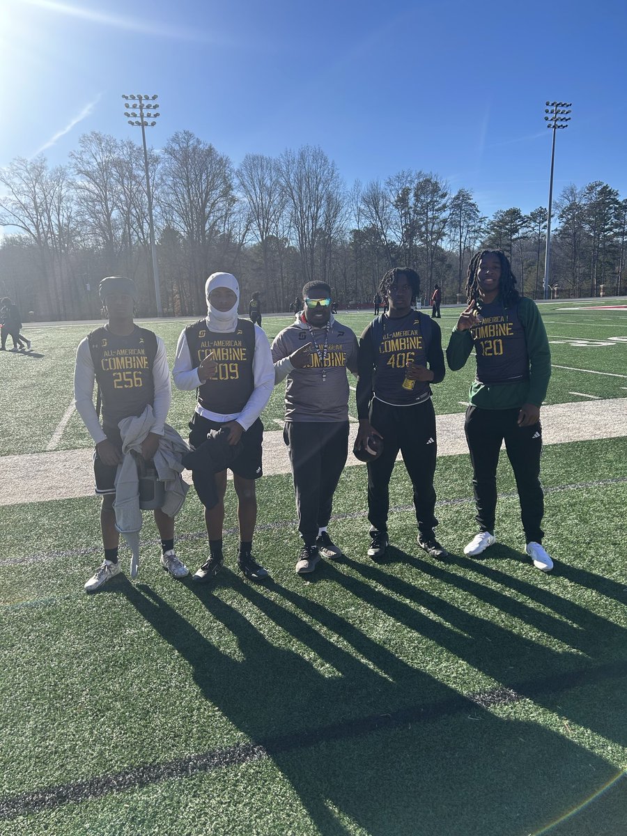 Darian Fogg tweet media