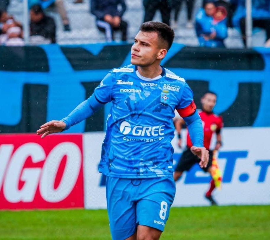 Villarroel por Menacho, el único cambio que piensa aplicar Mauricio Soria para el clásico cruceño.