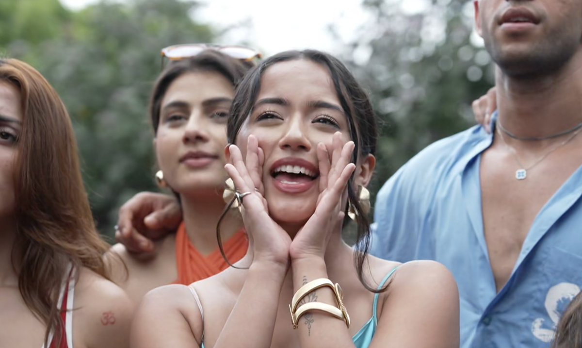 eishaanix's tweet photo. Any episode beginning with this facecard is awesome. 
Love you Asmita ❤️ #SplitsvillaX6 #Splitsvilla16 https://t.co/Dl2ZeG0LE8