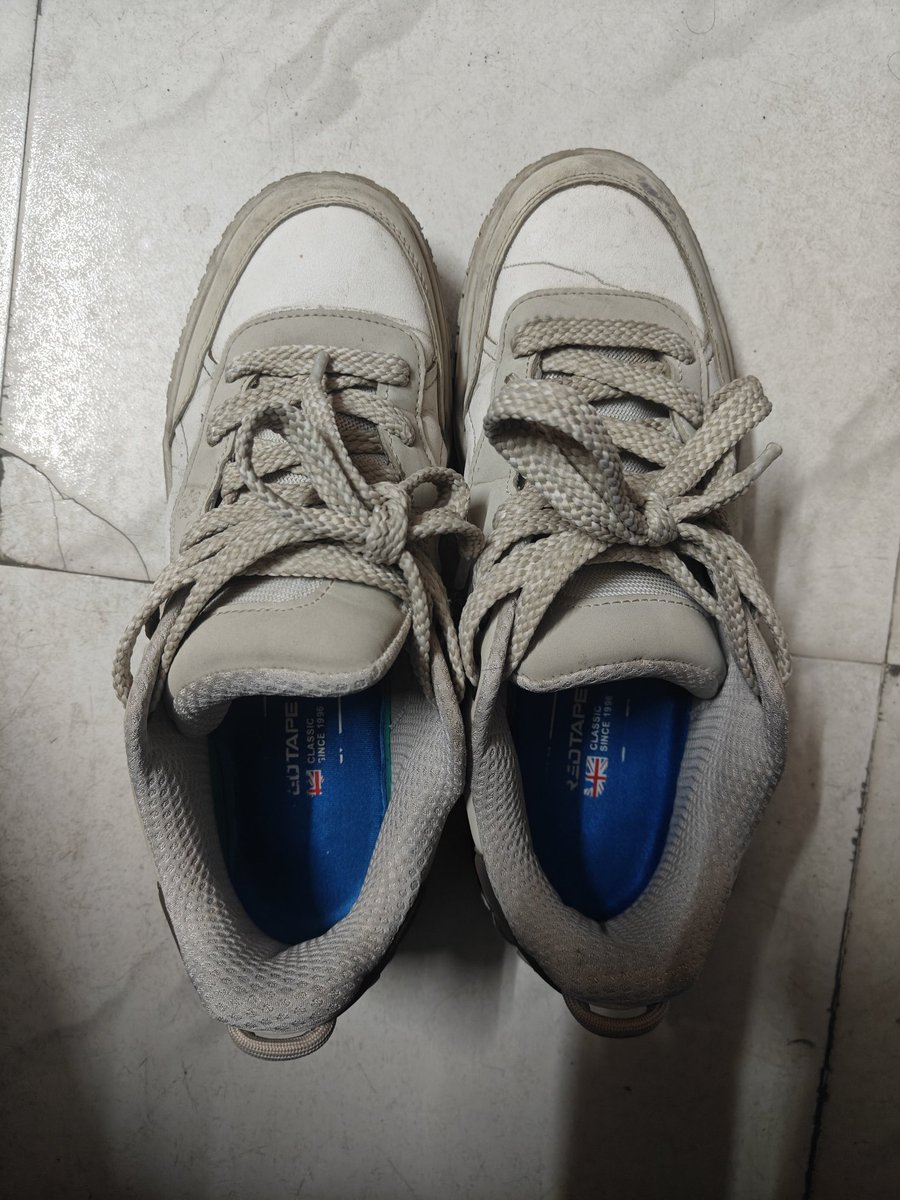hasanminhal007's tweet photo. I bought these @RedTapeindia shoes from @Flipkart and after a few months they are getting tighter after walking for sometime and due to which ingrown nail took place in my foot thumb. I complained about it on e-mail after which RedTape replied that we can do anything just after https://t.co/2xDKdDzBlj
