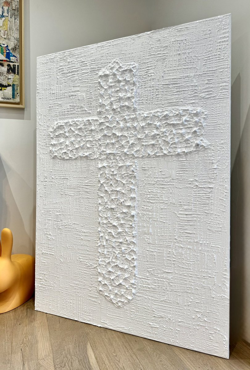 CRUZ 
La deuxième en blanc 
162 cm ↕️ 

100% peinture acrylique