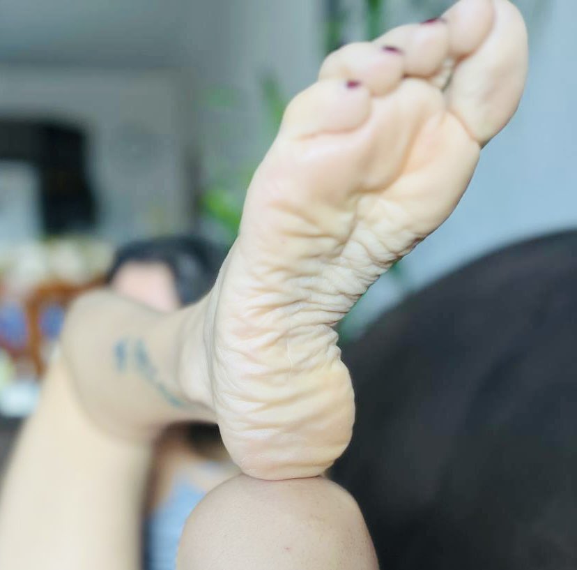 Sweett Feeettt 👣 tweet media
