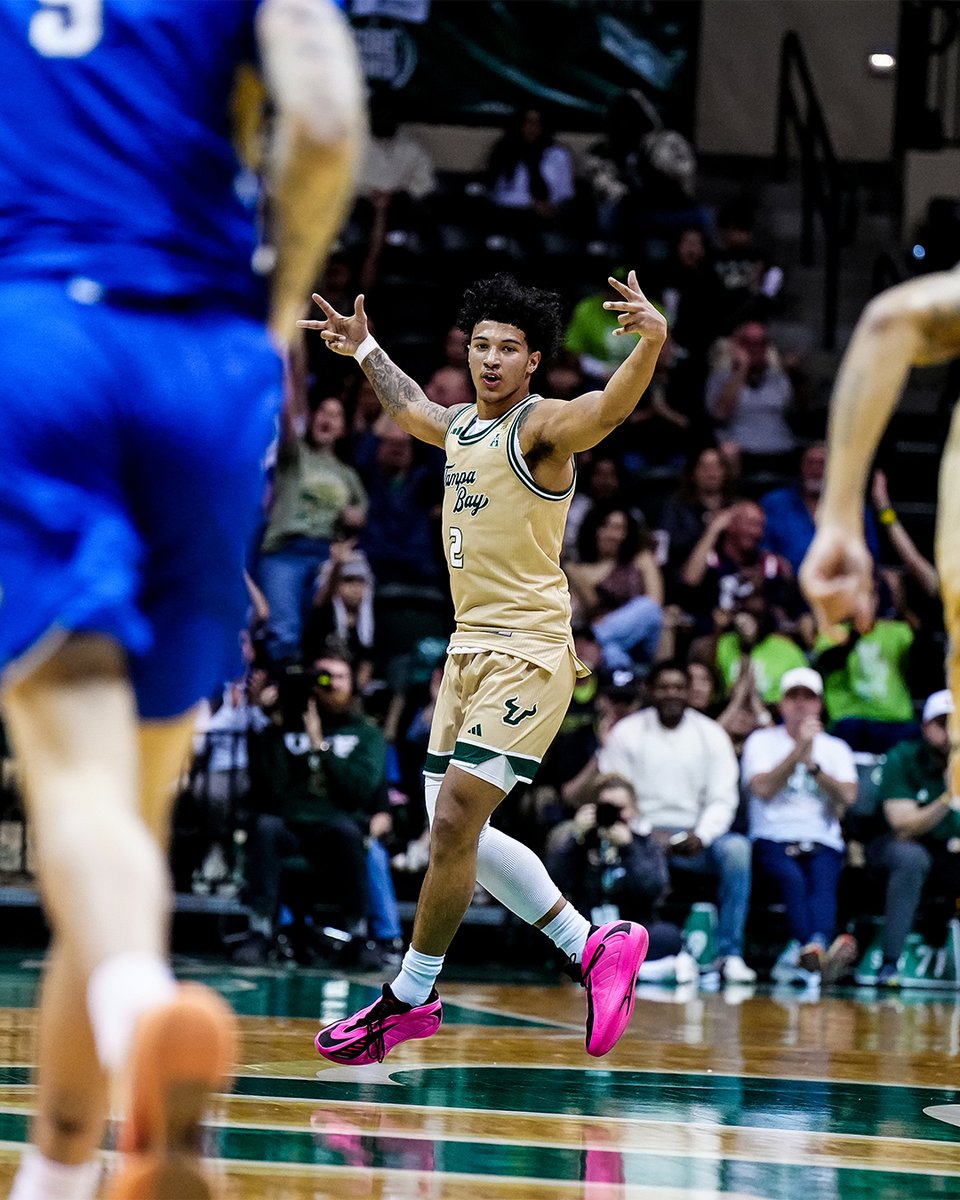 2️⃣ is balling in the first half btw

☑️ 13 PTS
☑️ 5-6 FG
☑️ 2-3 3FG