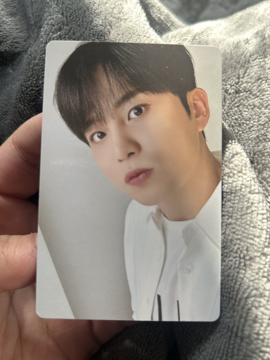 chewjjongie's tweet photo. OMGG I FOUND A JJONG PC IN ONE OF MY ALBUMS 🥹 how did i miss this 🥹🥹 https://t.co/GirRScLN46