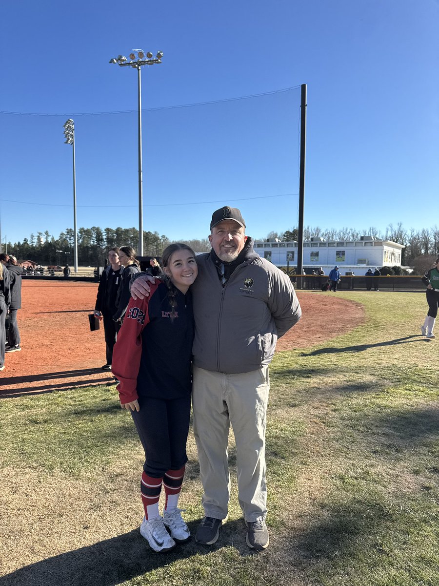 SaraLittle_2028 tweet media