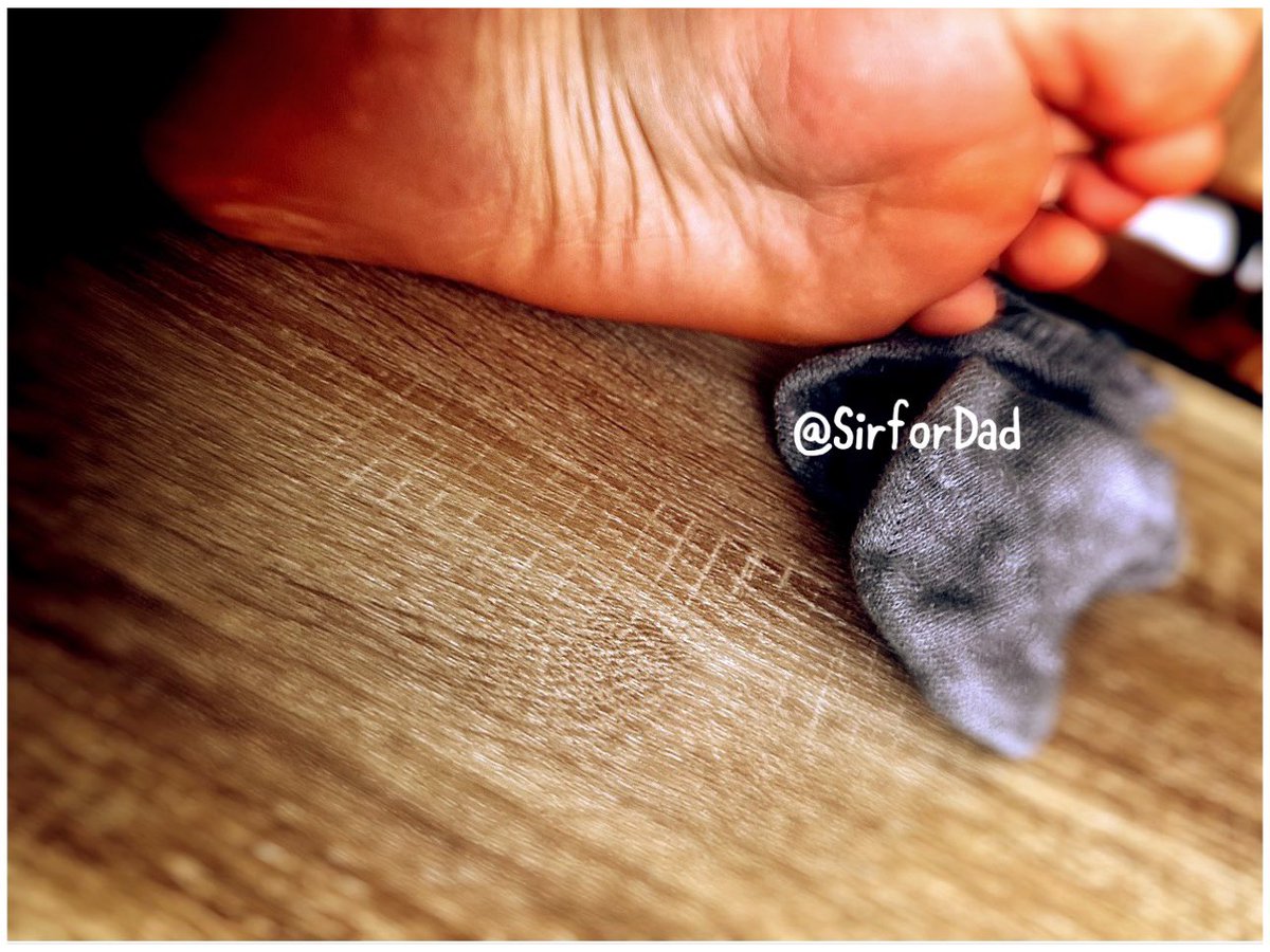 Sirfordad's tweet photo. Lèche, lèche, 👅 sous merde... plus tu goûte, plus tu  deviens faible 😈 🇫🇷
lick, lick 👅 the more you taste, the weaker you become 😈 🇺🇸
#feetworship #findom #masters
@RT_MASTERS_FR @RT4Kings
@FindomAlphaRT
@pedroRT40 @MASTER_UPDATES @rt_feet @AlphaMaleWorld1 @fan_piedgars https://t.co/FVL5EY0liv