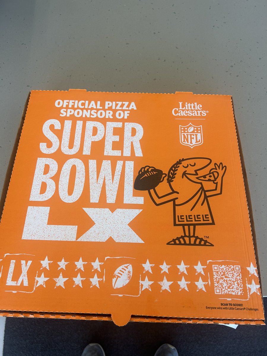 ironmikeluke's tweet photo. Peeps!!
We must honor the official sponsor of the NFL today @littlecaesars
Real times with code Save15 or LCFREECC!
I’ll start it out https://t.co/JjPUGowyAn