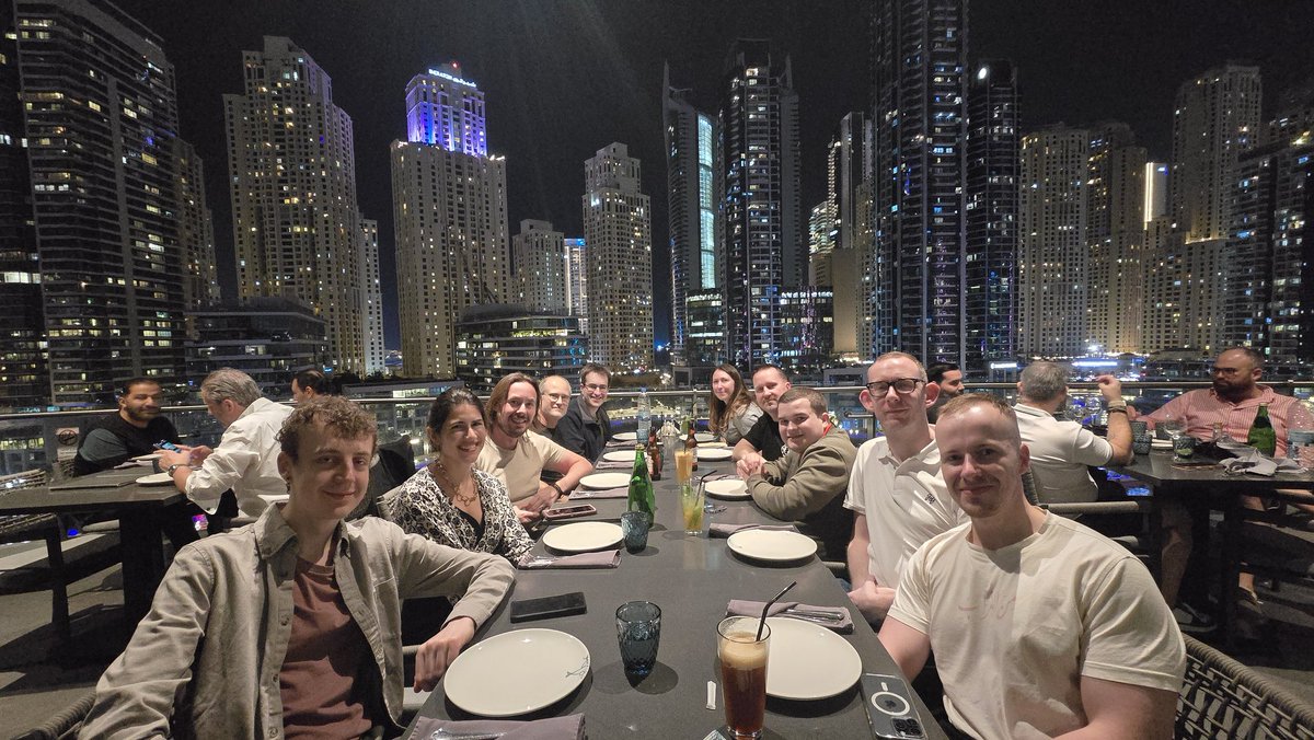 🍽️✨ Dinner with a view in Dubai Marina 🇦🇪