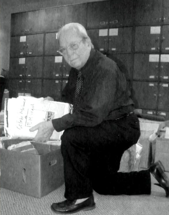 "Ben Atatürk'ün mektebinde, Atatürk'ün askeri gibi gece gündüz çalıştım. Çok iyi yetiştim. Çünkü yüreğimde 'Vatan sevigisi', 'Türklük sevgisi' vardı. Bunu katiyen kaybetmedik. Maalesef bugün Atatürk'ün bize verdiği Türklük şuurunu kaybettik."

-Prof. Dr. Halil İnalcık