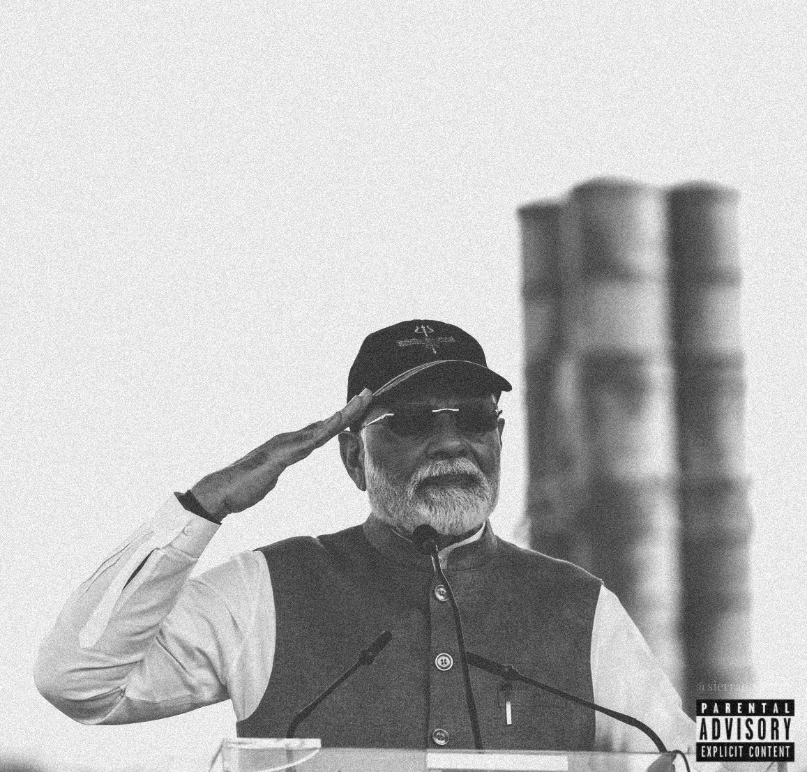 sierraoperator's tweet photo. when will 'he' be back , 
i need this modi , i need the modi who talked about hindu unity 
i need cm modi , i need the modi who fucks pakistan https://t.co/sPM2eU7mP2