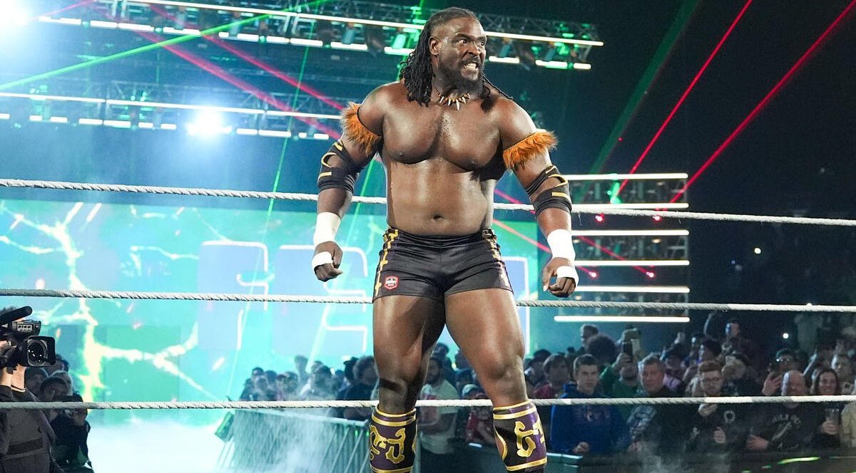 Chris ⚡ tweet media