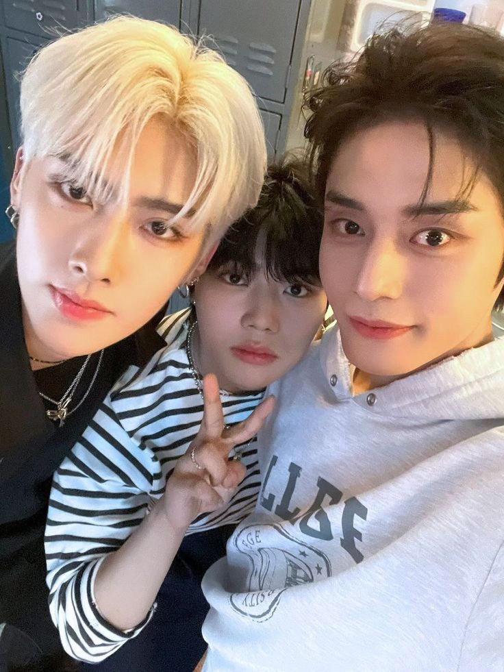 🐱🐻🐱 #김지웅 #KIMJIWOONG #キムジウン #金地雄 #RICKY #PARKGUNWOOK