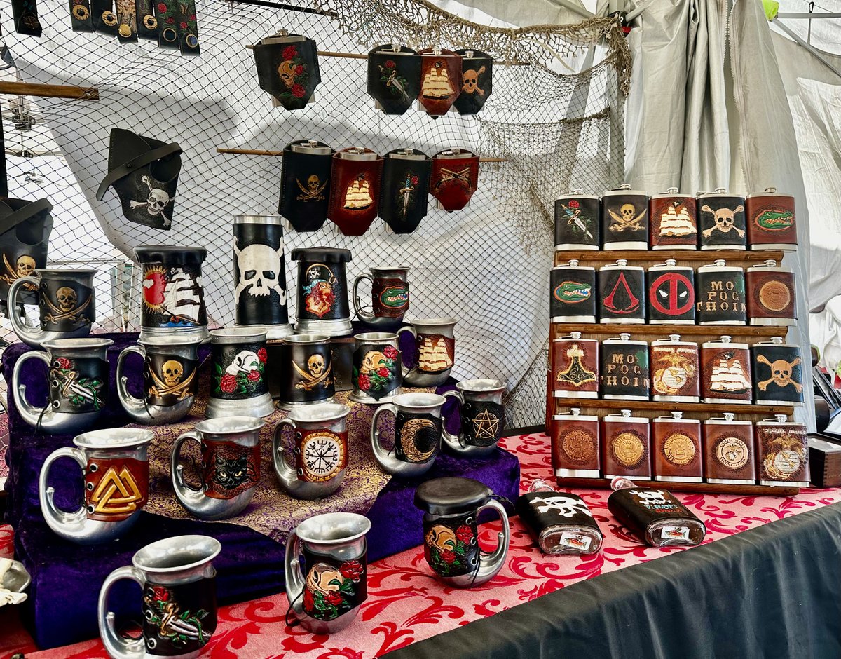 Artisan Spotlight Sunday! For 26+ years, Gypsy Blue Trading &amp; DogFish Leathers has offered handcrafted beauty—fine jewelry, hand-carved leather goods, and custom pieces. Stop by and discover wearable treasures!

#BayAreaRenaissance #RenaissanceFestival #ExploreBayArea #Huzzah