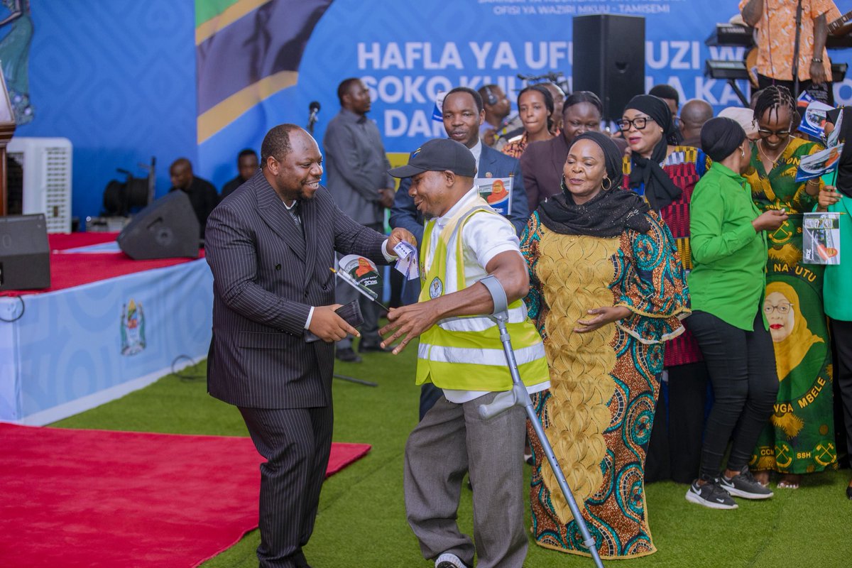 ikulumawasliano's tweet photo. Matukio mbalimbali katika hafla ya ufunguzi wa Soko Kuu jipya la Kariakoo, Ilala Jijini Dar es Salaam tarehe 08 Februari, 2026.
_____
#KaziNaUtuTunasongaMbele
#TabasamuLaUtu
#MaendeleoEndelevu https://t.co/c8msJf3tpj