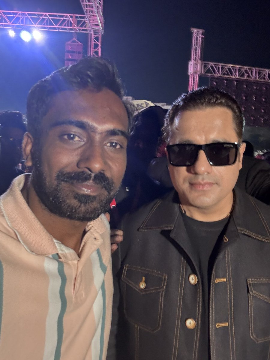 MallikarjunBK3's tweet photo. Revolutionary entrepreneur,motivational speaker &amp; world-class business coach 
@DrVivekBindra sir Belagavi-ಬೆಳಗಾವಿ

#DrVivekBindra 
#VivekBindra
#Belagavi
#BelagaviCity
#Karnataka
#KannadaEntrepreneurs
#Entrepreneurship
#BusinessCoach
#MotivationalSpeaker
#Leadership
#StartupIndia https://t.co/W8fqrG4ucX