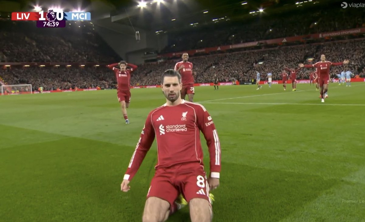 DOMINIK SZOBOSZLAI IS HIM.