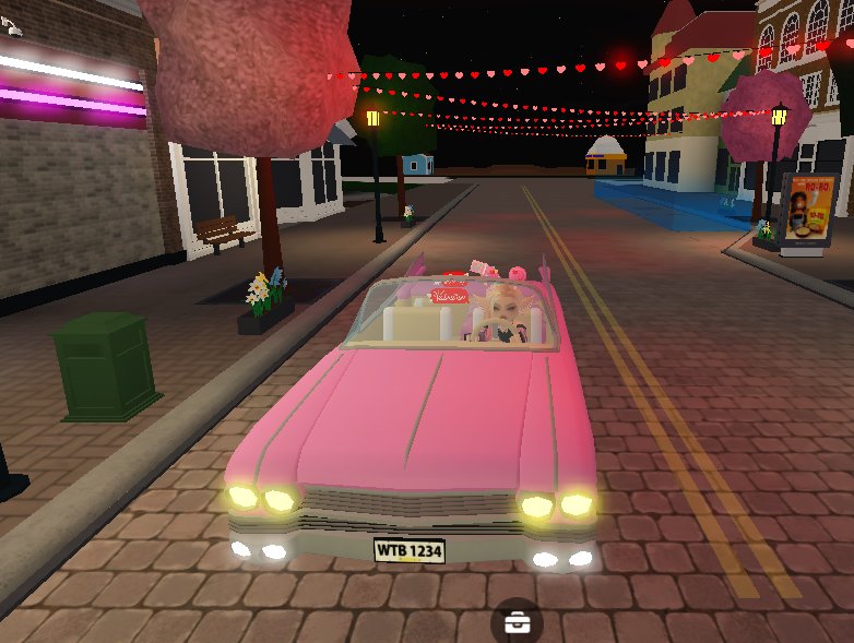 AlleyRose21's tweet photo. @Bloxburg_Intel https://t.co/NMTudAuy4A