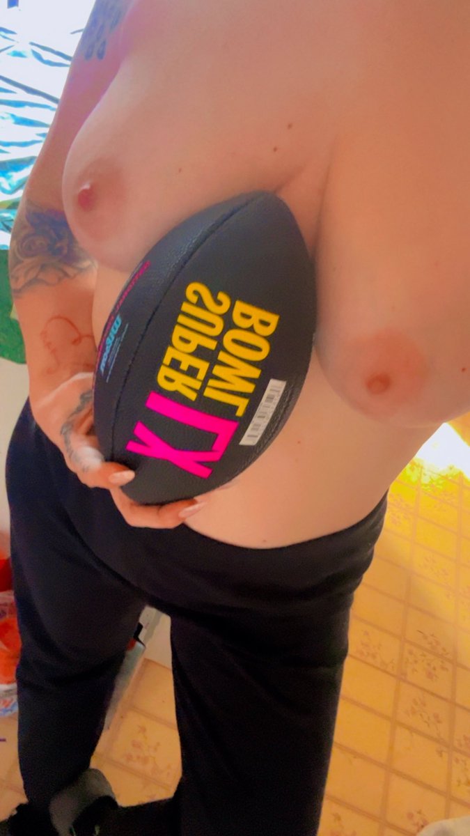 FetishCouple69 tweet media