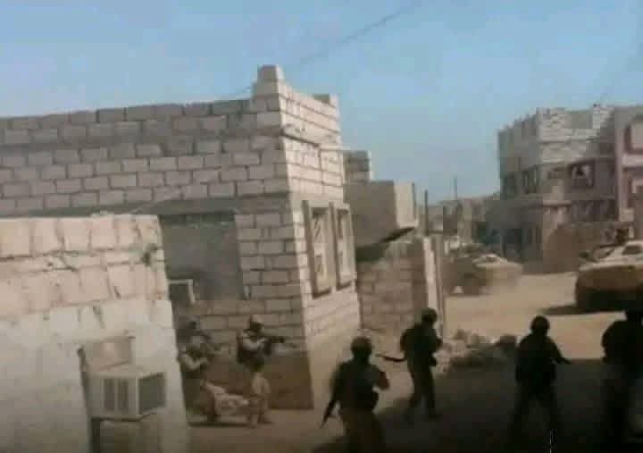 M7Abdulrab's tweet photo. إن ما يجري في حضرموت من ملاحقات ومداهمات تستهدف الناشطين والمتظاهرين على يد قوات الاحتلال اليمني البغيض، لن يزيد أبناء الجنوب إلا ثباتا وصمودآ في مواجهة الطغيان. فسياسات القمع والترهيب لم ولن تنجح في كسر إرادة شعب يدافع عن أرضه وكرامته، بل تزيده إصرارا على مواصلة نضاله المشروع https://t.co/T6g9dPOtwS