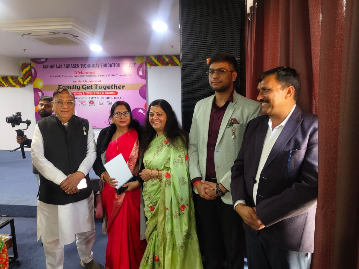 shobhavijender3's tweet photo. Attended a Get together function at #MAIT ,where I reconnect with old friends and notable acquaintances. 
@blsanthosh @anubhutisanjay @AmitShah @ashishsood_bjp @byadavbjp @Gupta_vijender https://t.co/e2CDwS8u6u