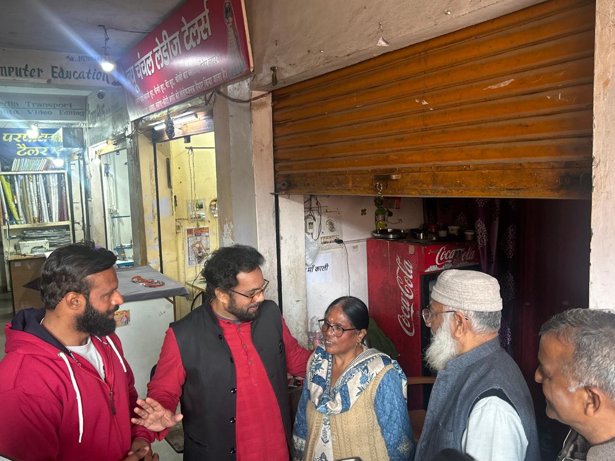 cpimspeak's tweet photo. Member of Parliament John Brittas, leader of CPI(M)'s Parliamentary Party in the Rajya Sabha, visited shopkeeper Muhammad Baba, who was threatened and harassed on Republic Day in Kotdwar, Uttarakhand, by a mob led by Bajrang Dal goons who arrived at his textile shop. Comrade Brittas also met gym trainer Deepak, who heroically came to Muhammad Baba's rescue, confronted, and drove away the communal mob. He met Deepak's family and had tea served by his mother, who sells tea for a living, and visited and took a membership in Deepak's gym, which now stands deserted due to threats from communal elements.

Comrade Brittas also registered his strong protest at the Kotdwar Police Station, which has filed a case against Deepak while shielding the rioters. He congratulated 'Muhammad' Deepak for fearlessly taking a stand against the fascistic thugs and added that it is people like him who are the true hope and strength of the country.