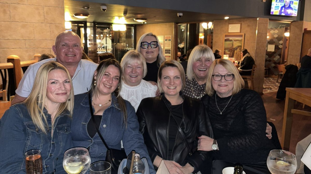 ✨ Laura Turnbull ✨ tweet media