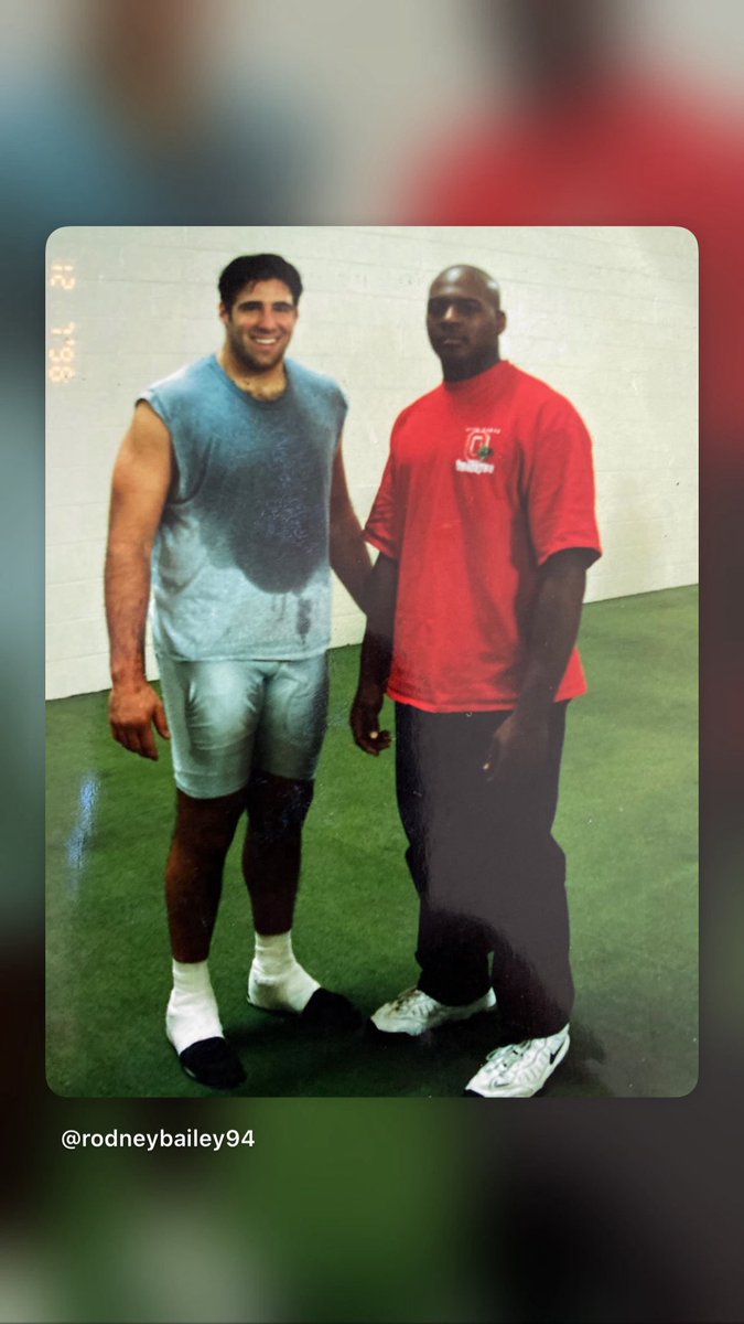 Hacksaw94's tweet image. Best of luck, Coach and family! Go Patriots! We All We Got. We All We Need. #Brother #Teammate #Legend #94 #Champion @Patriots @OhioStateFB