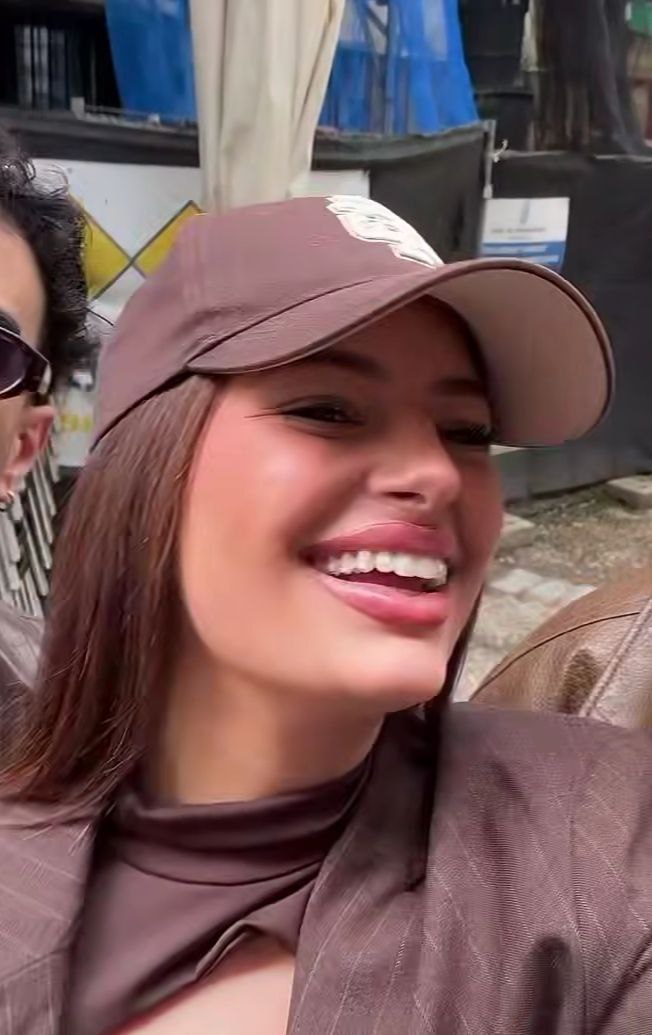 TÚ sonrisa, TÚ alegría, Volviendo a ser TÚ #lauravgalera8F 🦁👑❤️